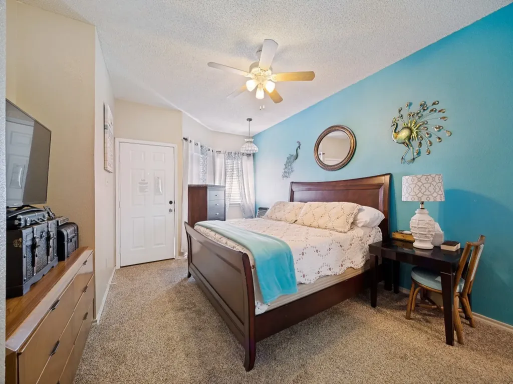 2164 Tanglewood Boulevard Pottsboro TX 75076