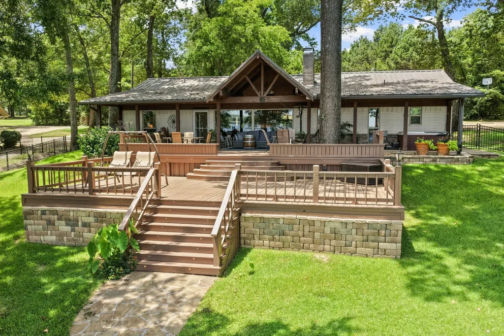387 County Road 2940 Pittsburg TX 75686