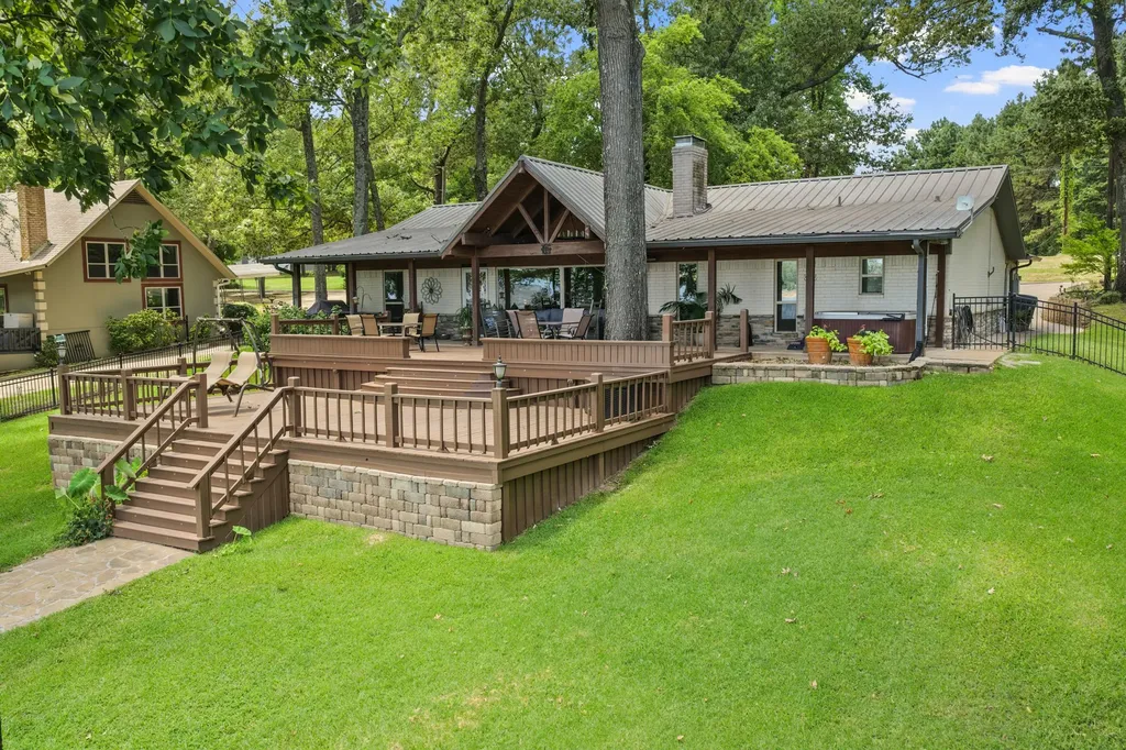387 County Road 2940 Pittsburg TX 75686