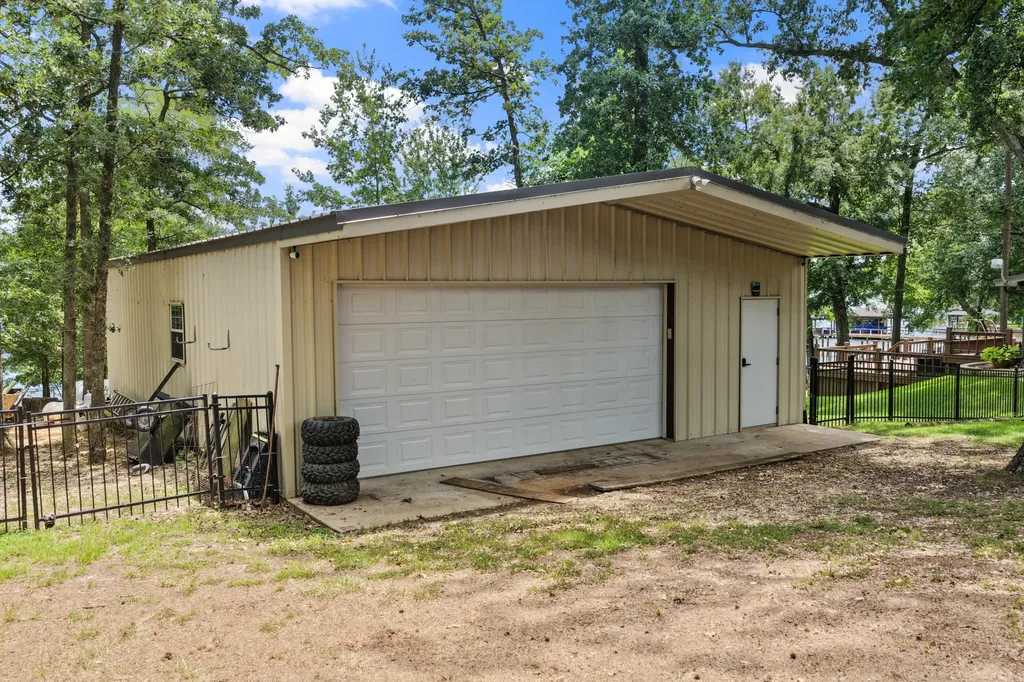 387 County Road 2940 Pittsburg TX 75686