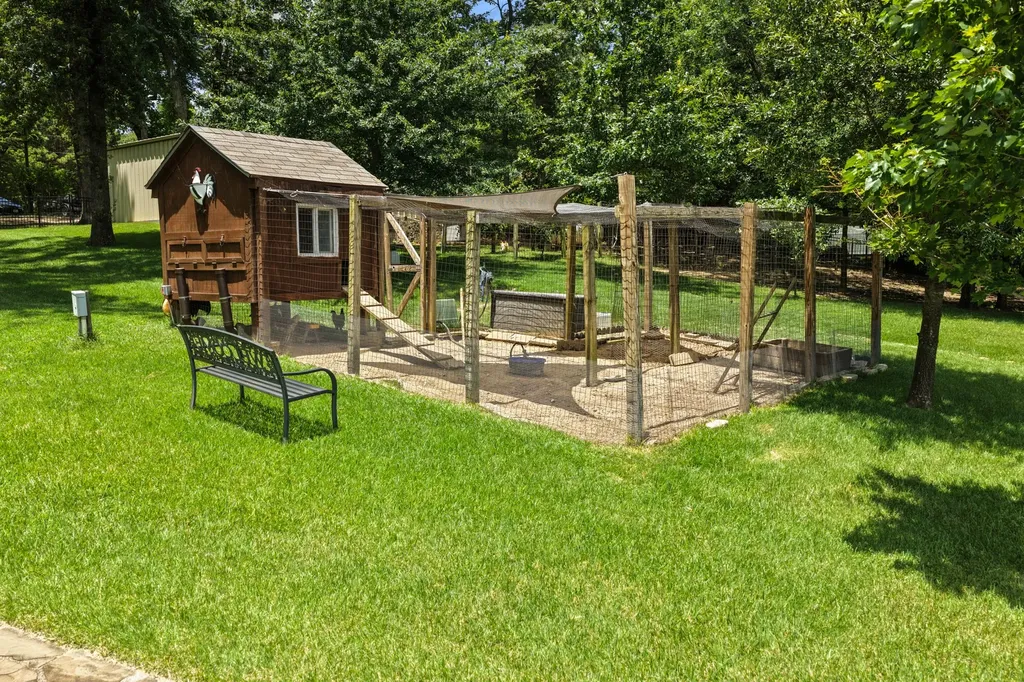 387 County Road 2940 Pittsburg TX 75686