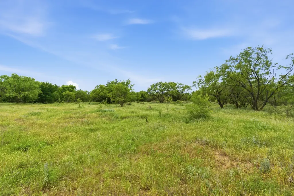 141+-AC Fm 880 Moran TX 76464