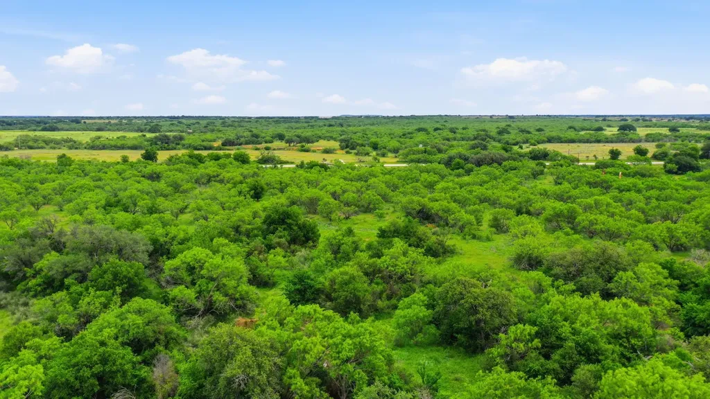 141+-AC Fm 880 Moran TX 76464