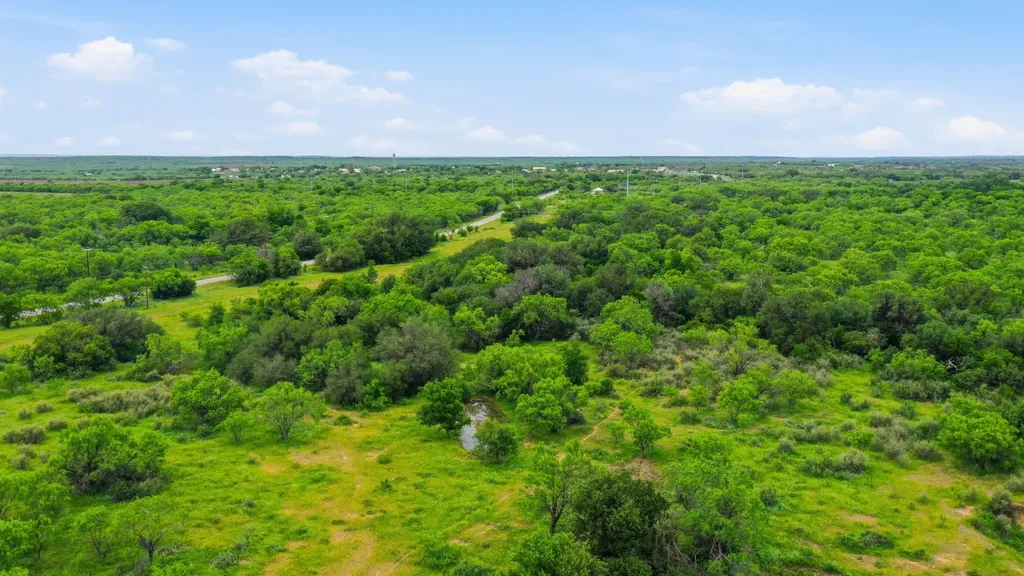 141+-AC Fm 880 Moran TX 76464