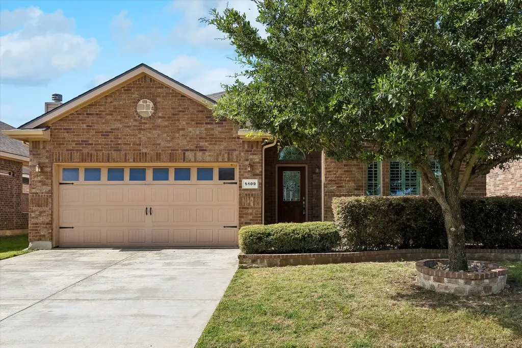 5109 Carnoustie Trail Arlington TX 76001