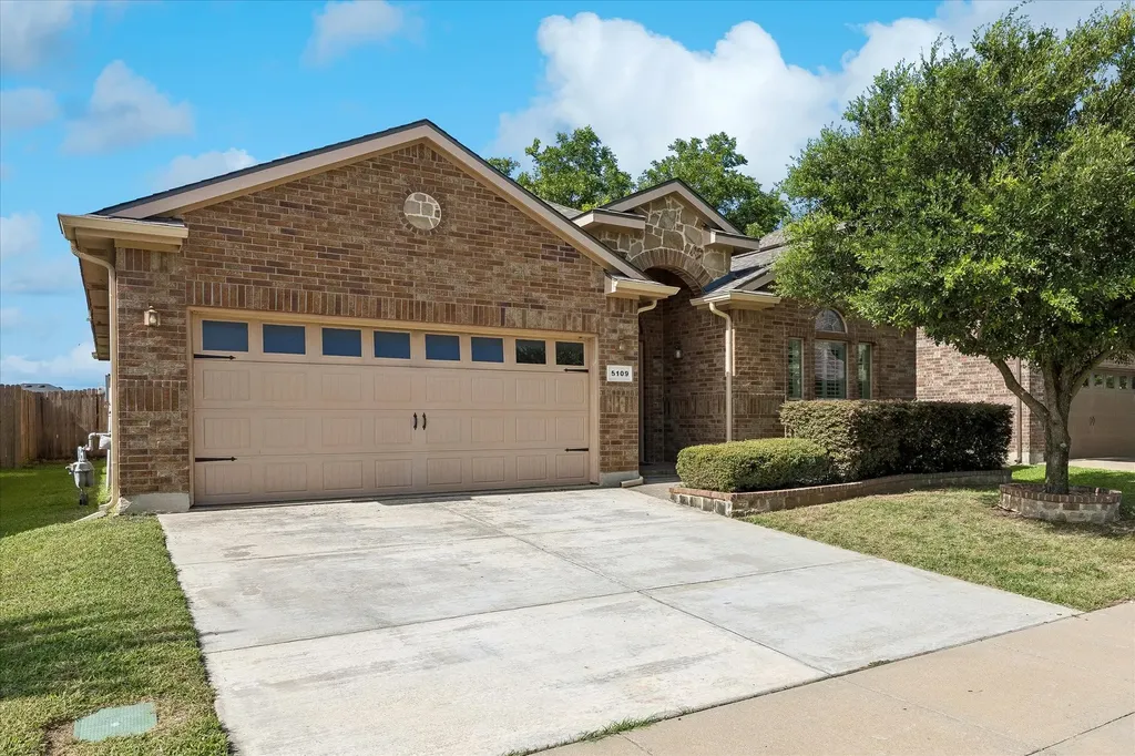 5109 Carnoustie Trail Arlington TX 76001