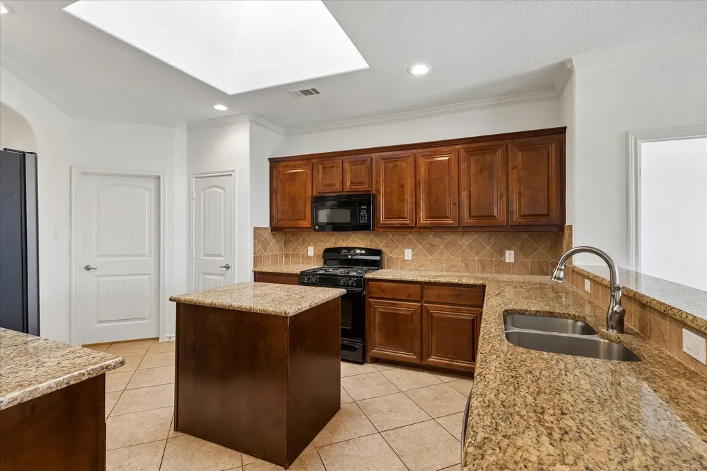 5109 Carnoustie Trail Arlington TX 76001