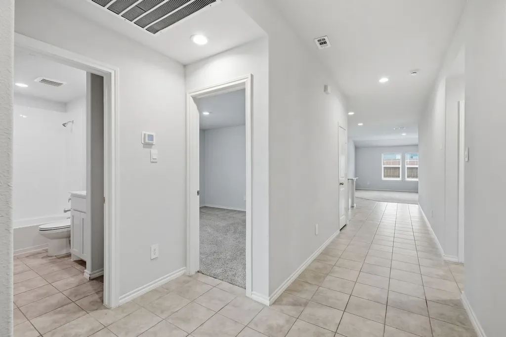 409 Beekeeper Drive Fort Worth TX 76131