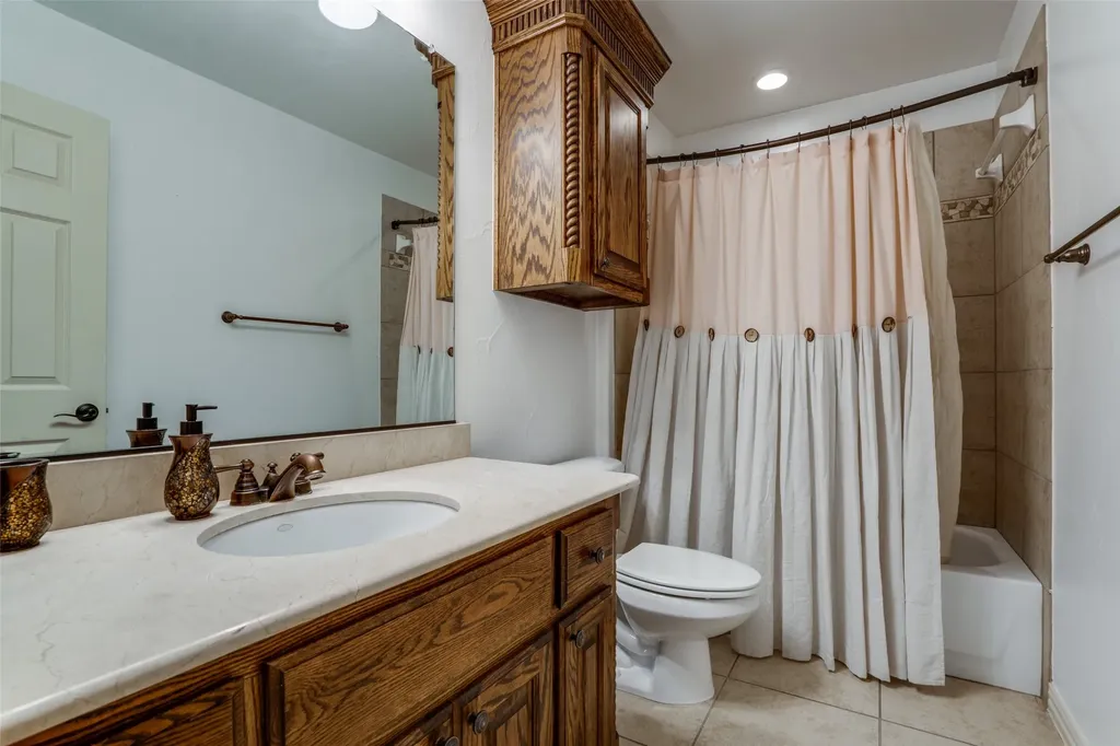 6961 Bella Vista Irving TX 75039
