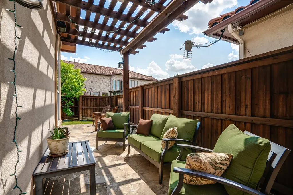 6961 Bella Vista Irving TX 75039
