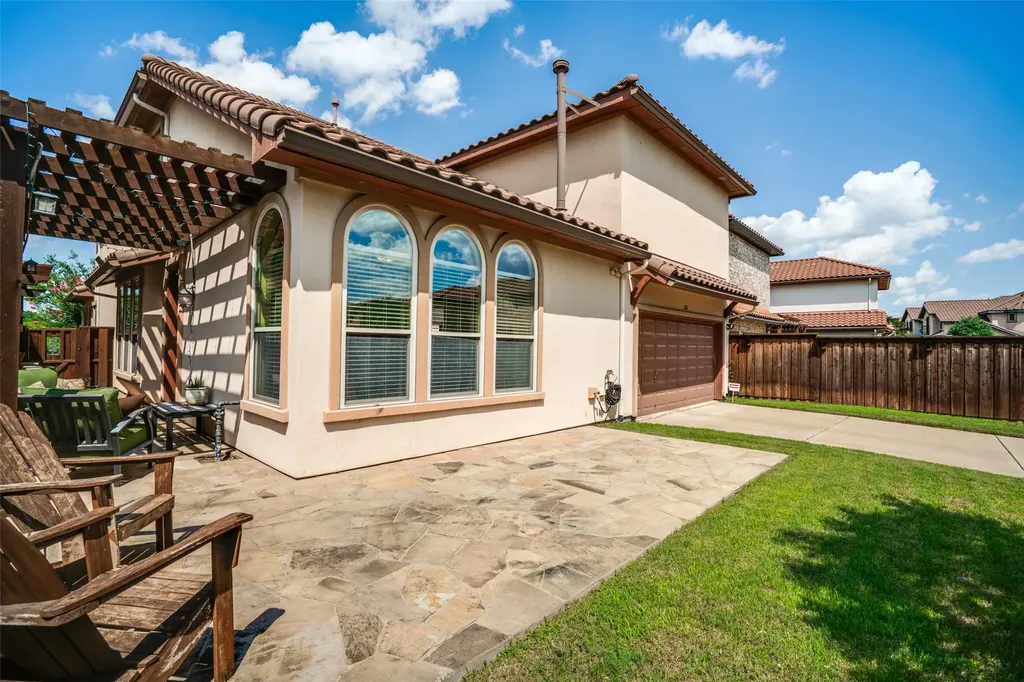 6961 Bella Vista Irving TX 75039