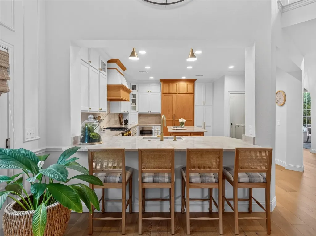 4003 Rive Lane Addison TX 75001