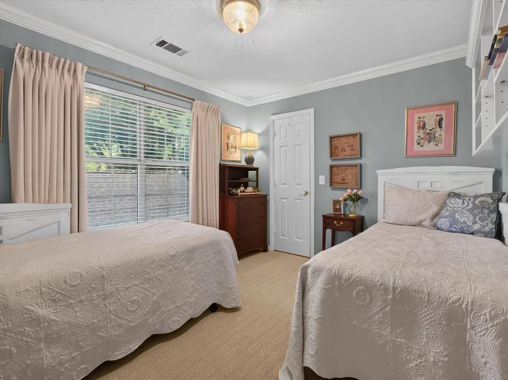 4003 Rive Lane Addison TX 75001