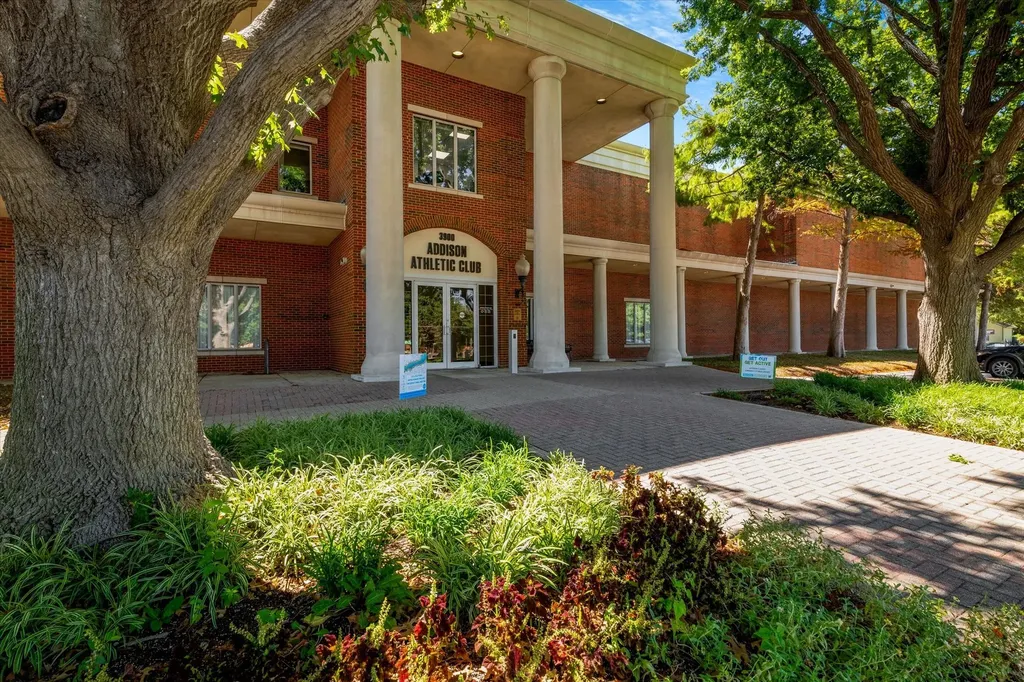 4003 Rive Lane Addison TX 75001
