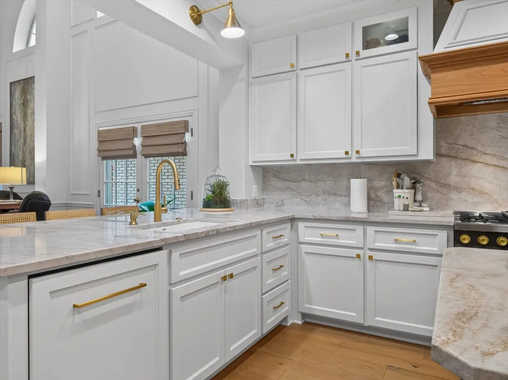 4003 Rive Lane Addison TX 75001