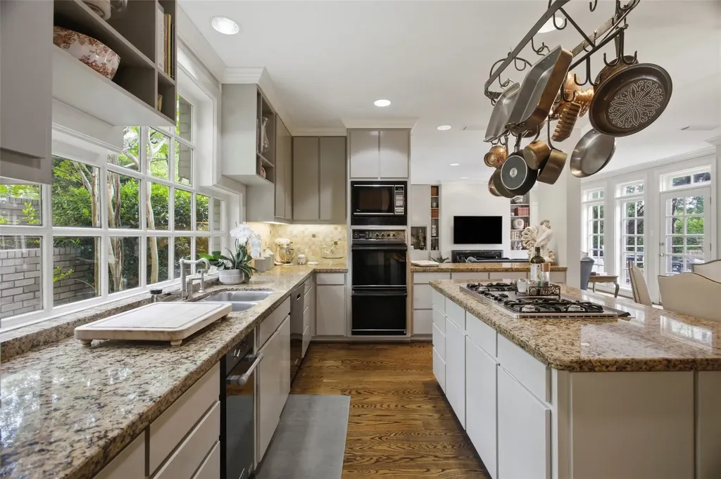 1111 Pebble Creek Road Fort Worth TX 76107