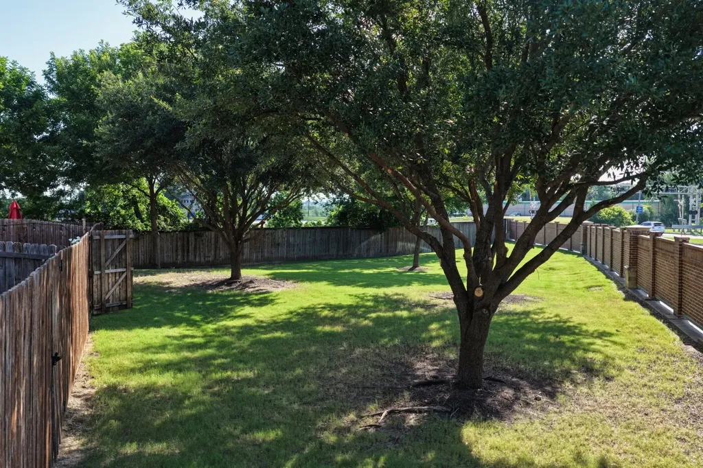 4828 Bridgewater Street Plano TX 75074