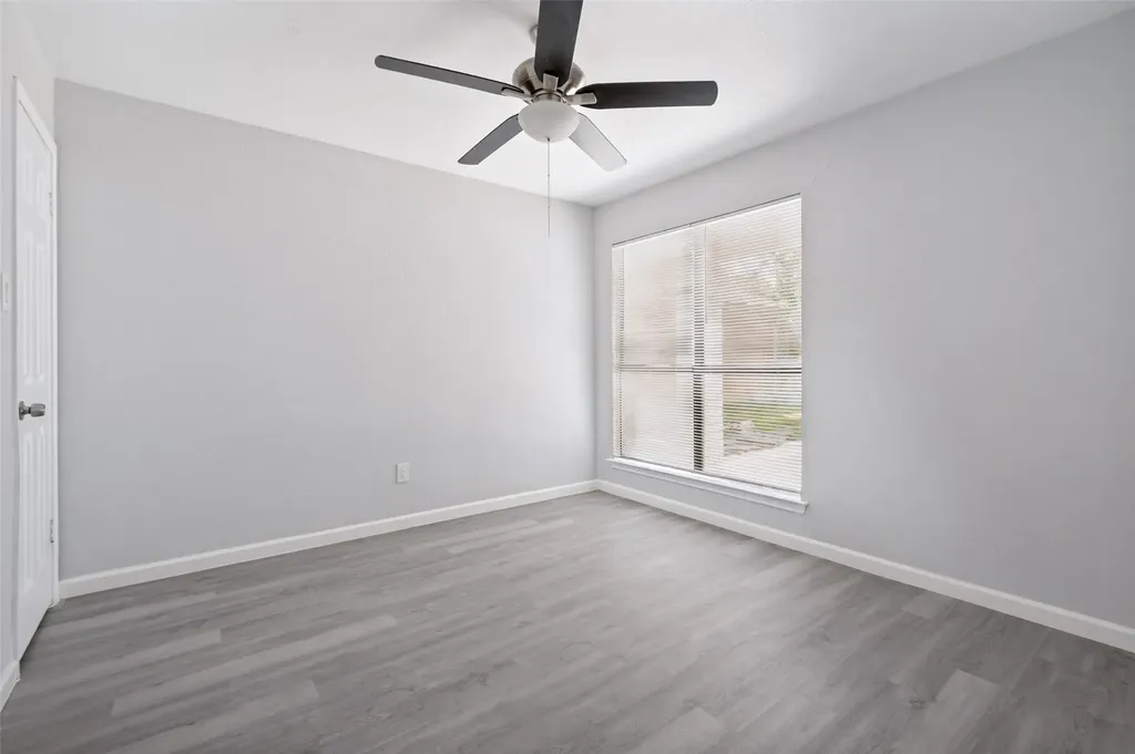 1618 San Francisco Street Carrollton TX 75007