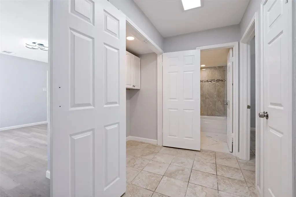 1618 San Francisco Street Carrollton TX 75007