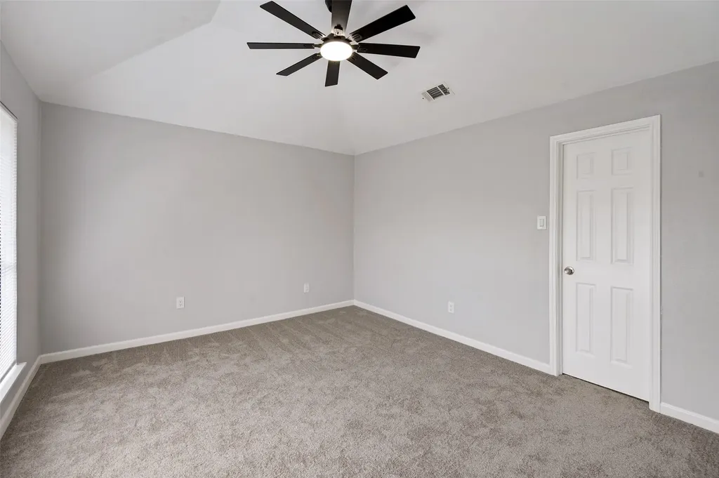1618 San Francisco Street Carrollton TX 75007