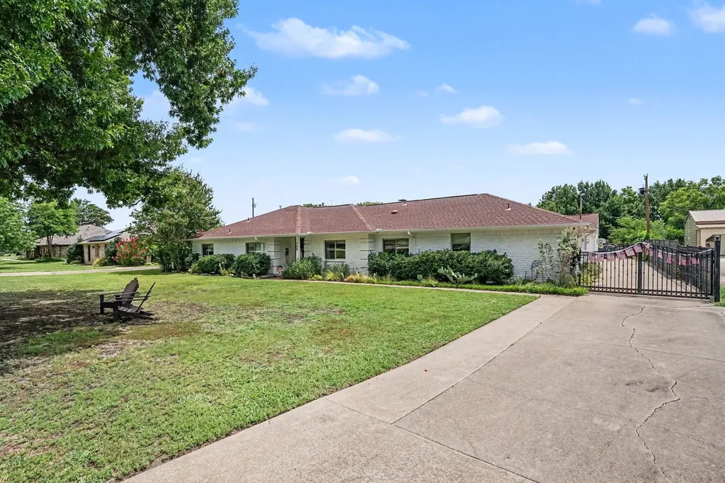 708 Summer Place Murphy TX 75094