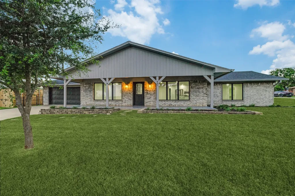 437 Peninsula Drive Lakewood Village TX 75068