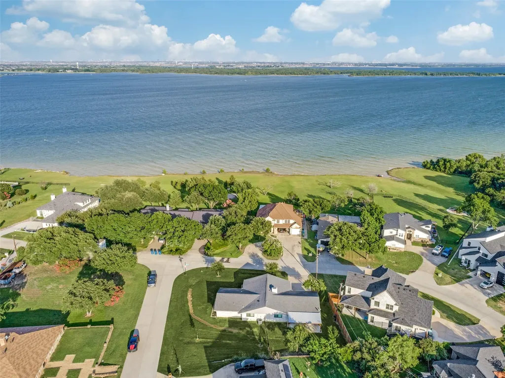437 Peninsula Drive Lakewood Village TX 75068