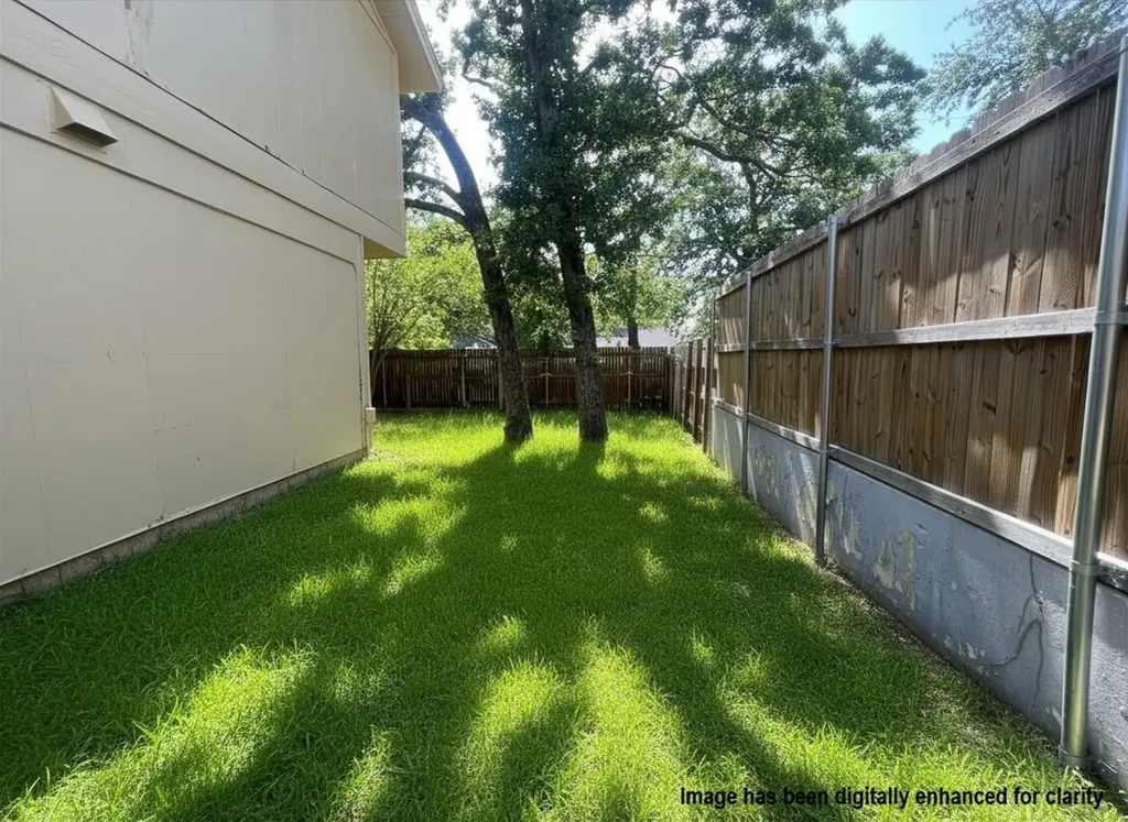 1324 El Camino Real Euless TX 76040