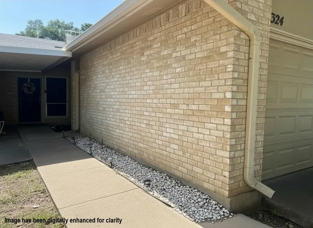 1324 El Camino Real Euless TX 76040