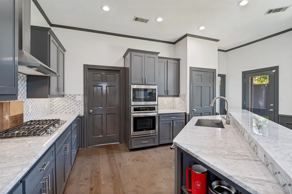 18007 Windtop Lane Dallas TX 75287