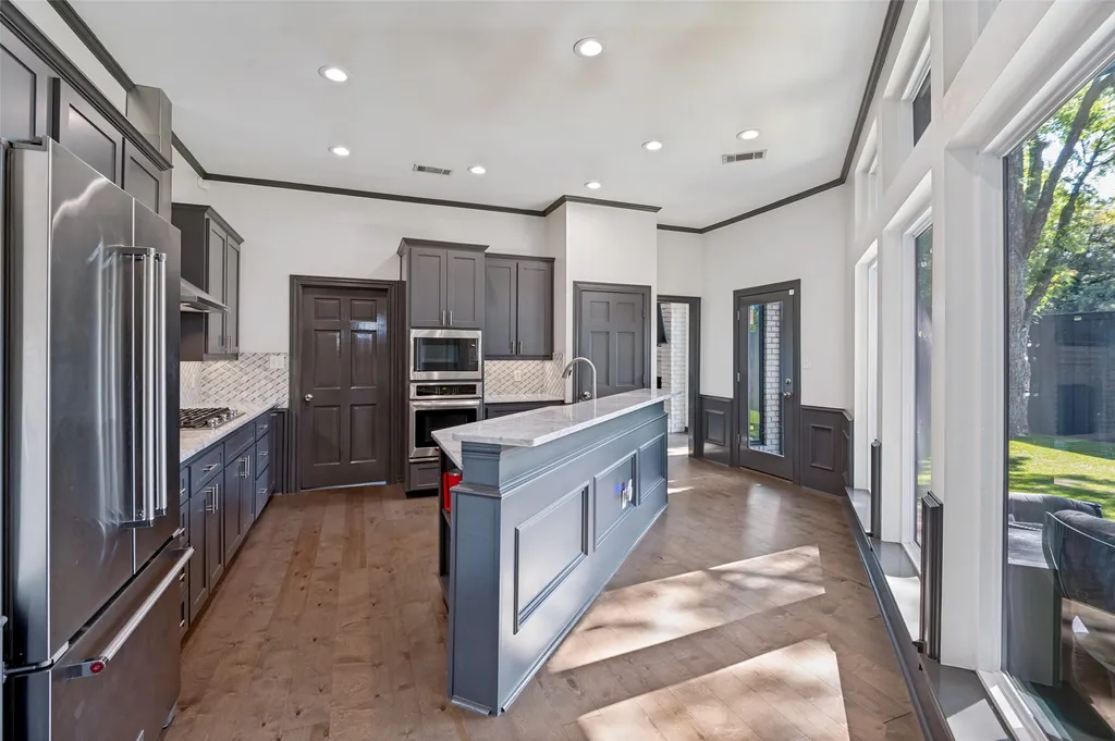 18007 Windtop Lane Dallas TX 75287