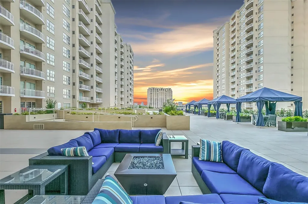 3225 Turtle Creek Boulevard Dallas TX 75219