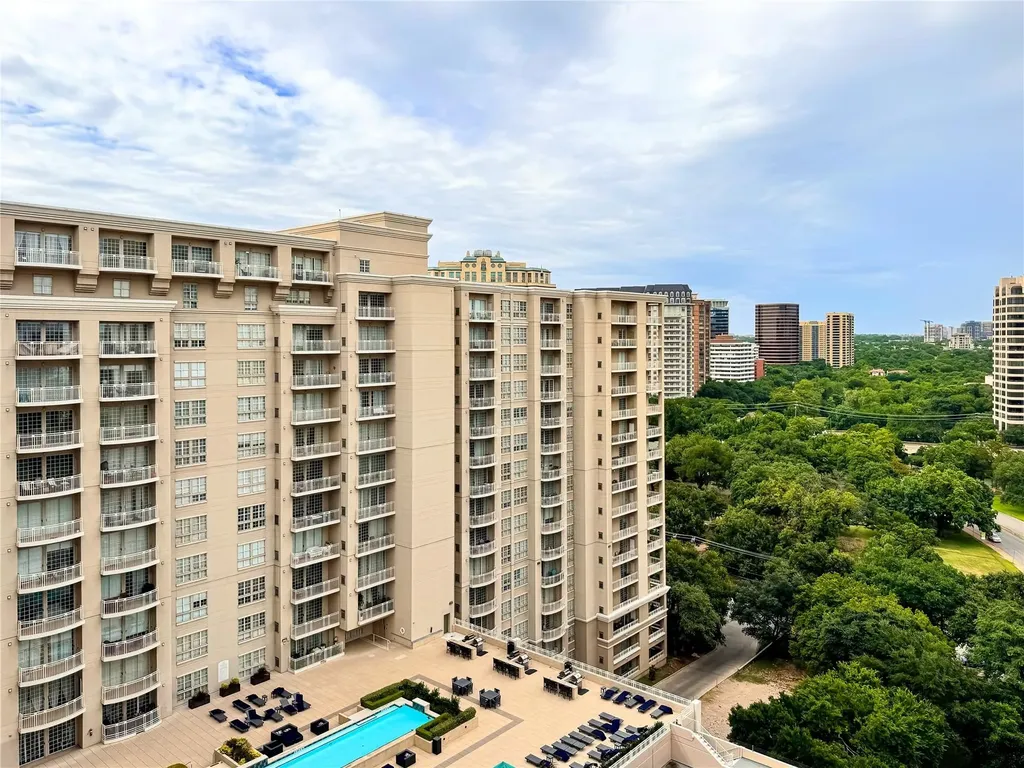 3225 Turtle Creek Boulevard Dallas TX 75219