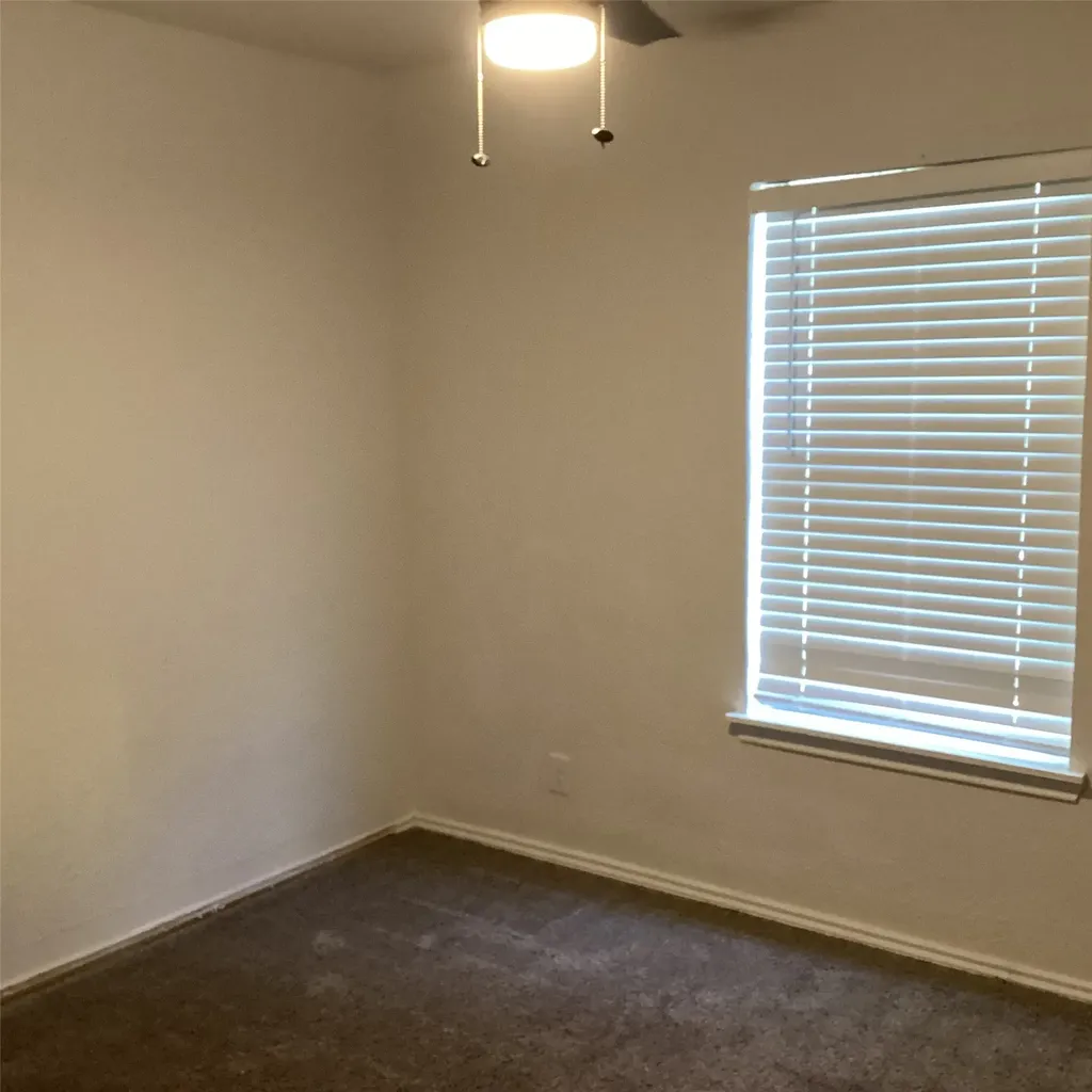 1506 S Travis Street Denison TX 75021