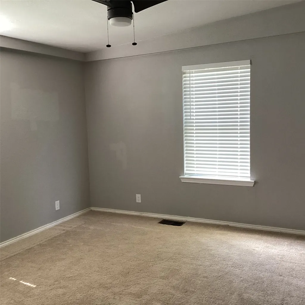 1506 S Travis Street Denison TX 75021