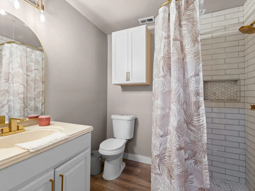 638 Bethpage Avenue Dallas TX 75217