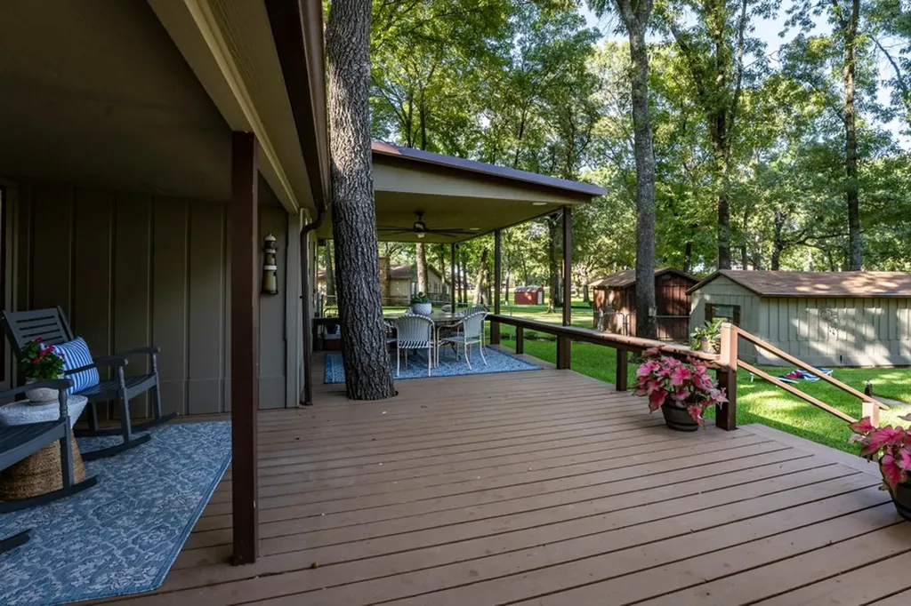 103 Deer Island Road Mabank TX 75156