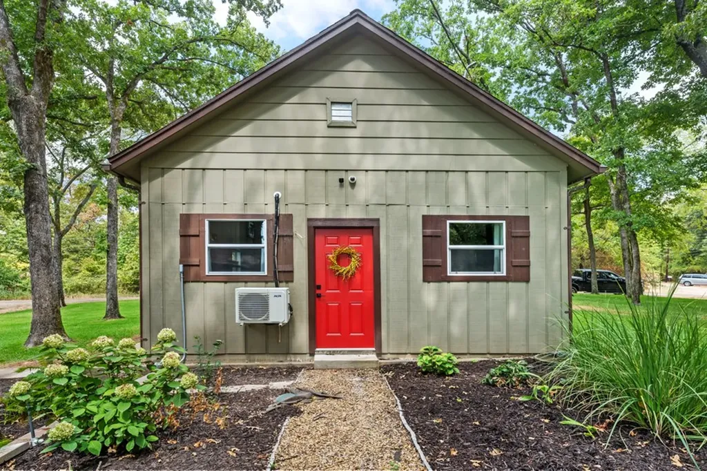 103 Deer Island Road Mabank TX 75156