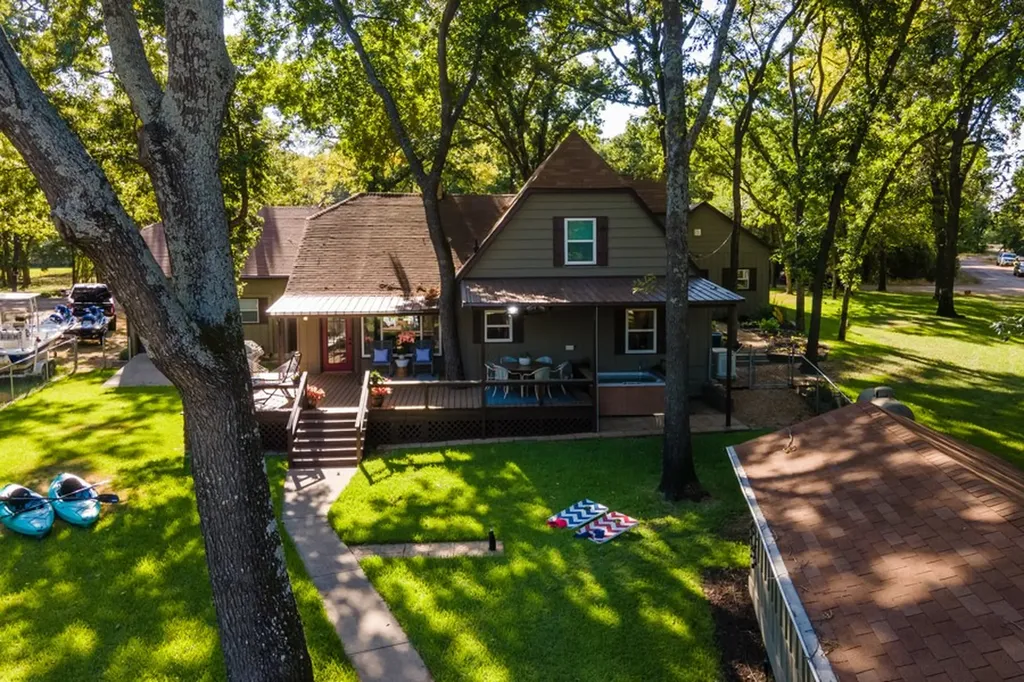 103 Deer Island Road Mabank TX 75156