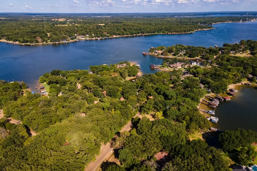 103 Deer Island Road Mabank TX 75156