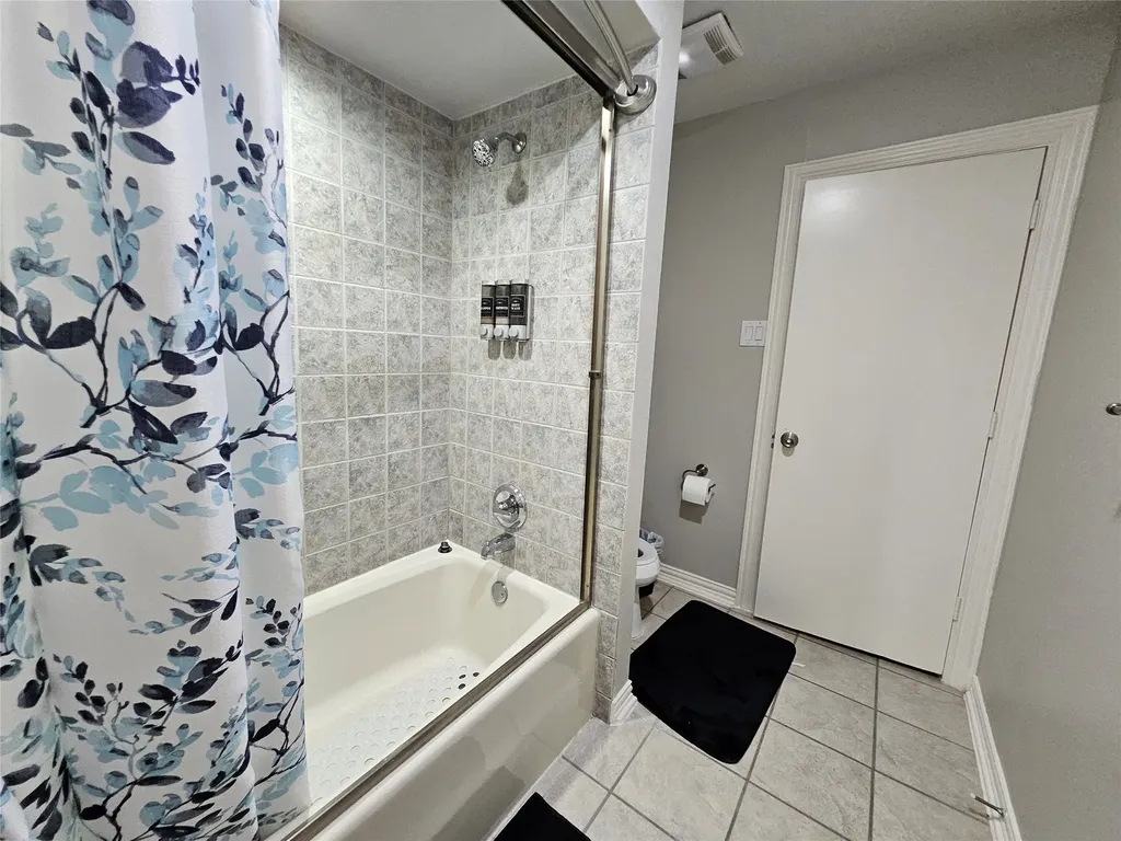 465 Peninsula Drive Lakewood Village TX 75068