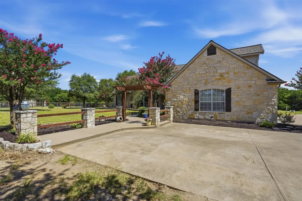 1253 Goforth Road Fort Worth TX 76126