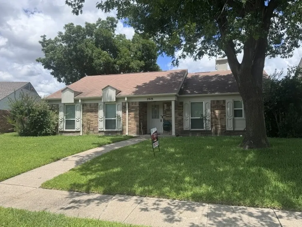 2919 Riviera Drive Garland TX 75040
