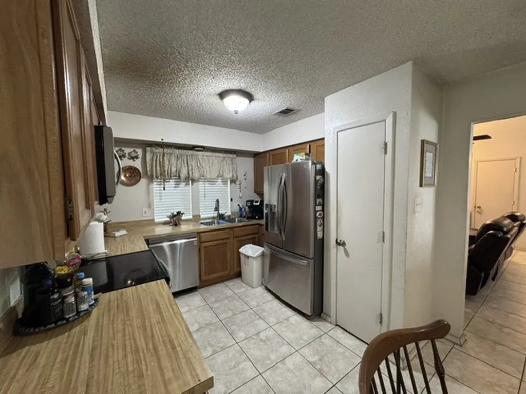 2919 Riviera Drive Garland TX 75040