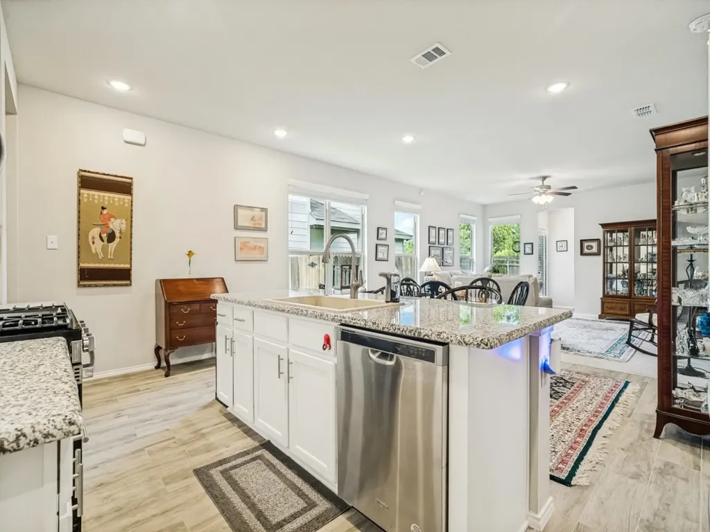 2904 Brittlebush Drive Fort Worth TX 76108