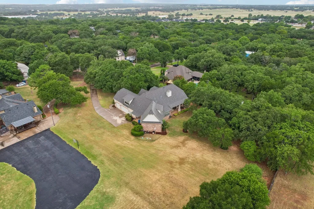 6407 Meadowcrest Lane Flower Mound TX 75022