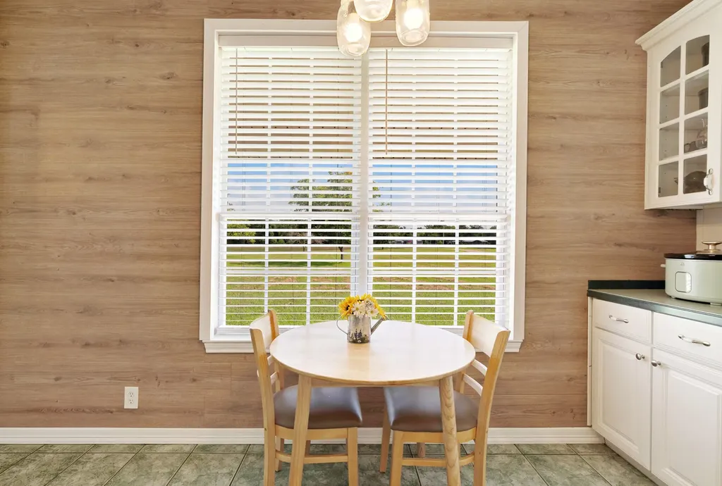 1005 Us-82 Blossom TX 75416