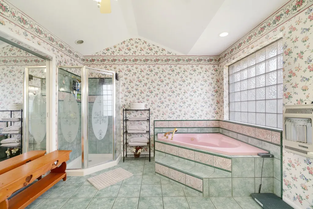 1005 Us-82 Blossom TX 75416