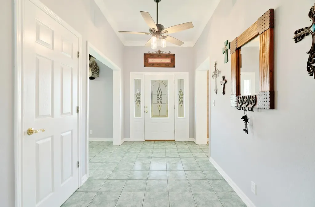 1005 Us-82 Blossom TX 75416