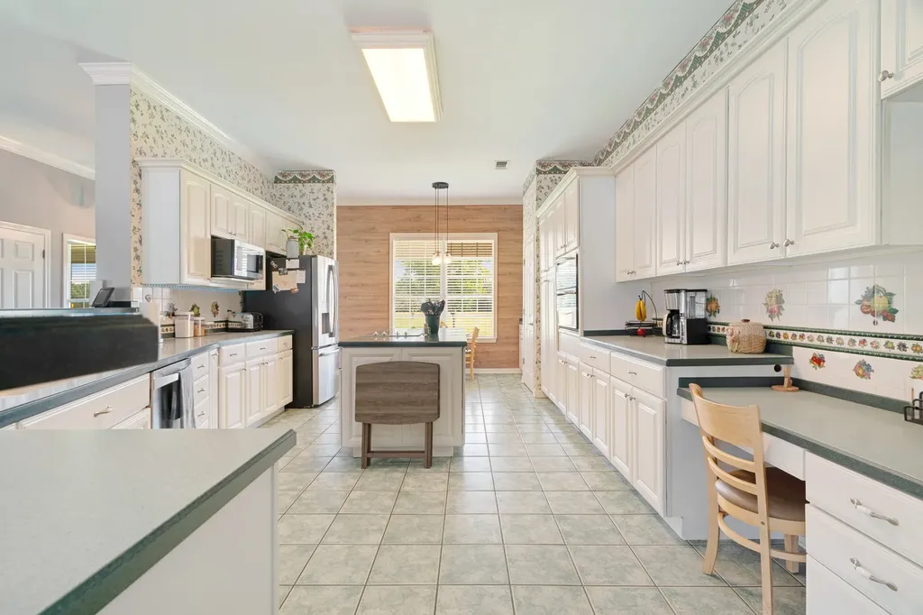 1005 Us-82 Blossom TX 75416